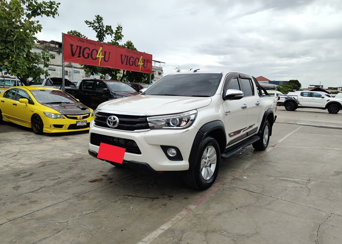 TOYOTA Hilux