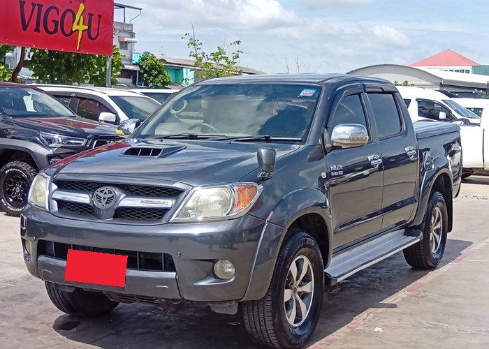 TOYOTA Hilux
