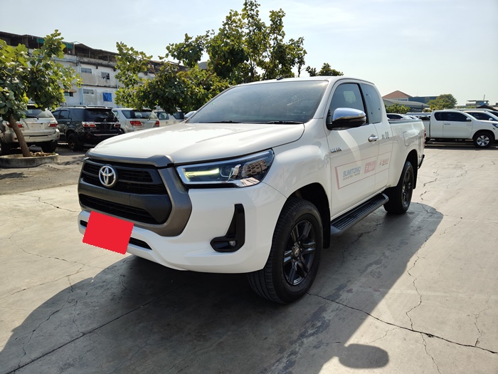 TOYOTA Hilux