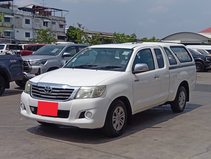 TOYOTA Hilux