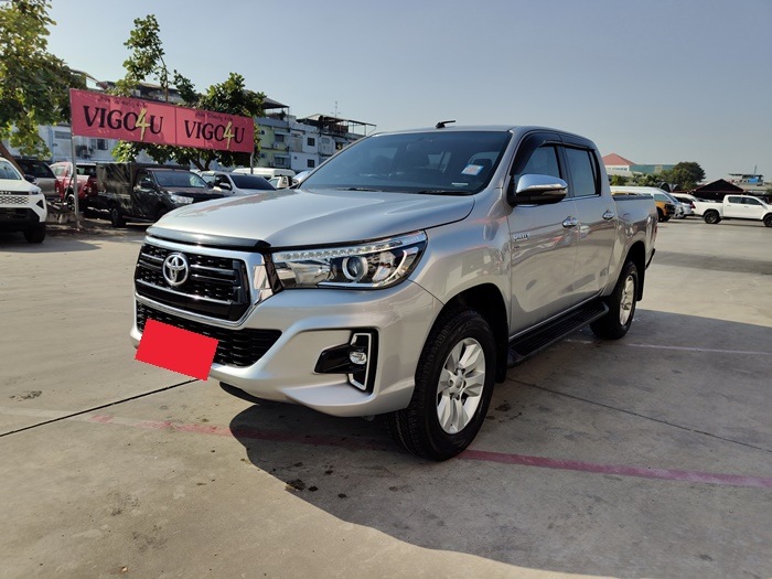 TOYOTA Hilux