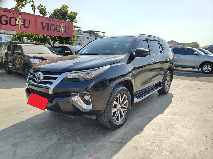 TOYOTA Fortuner