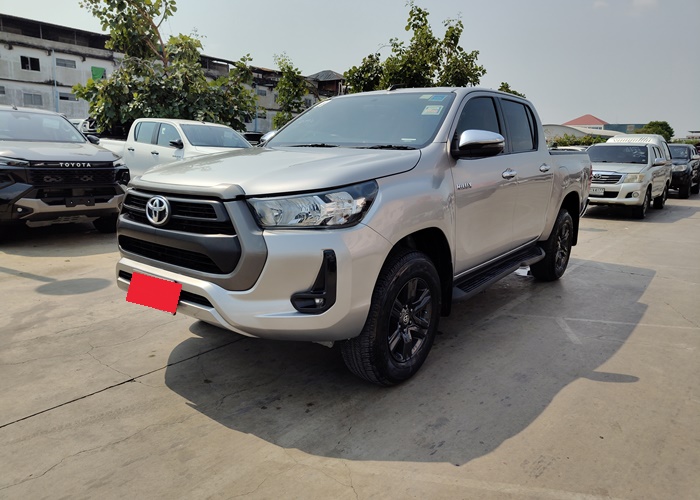 TOYOTA Hilux