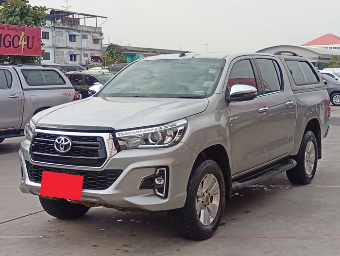 TOYOTA Hilux