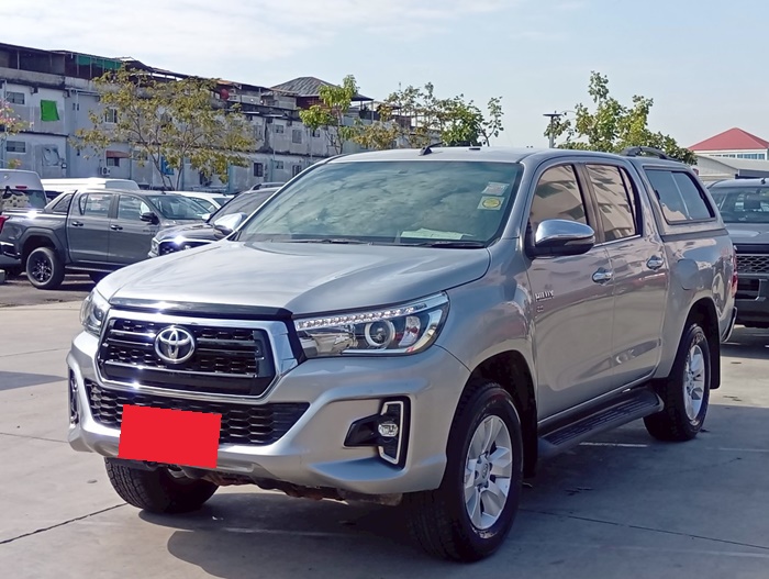 TOYOTA Hilux