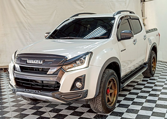 ISUZU D-Max